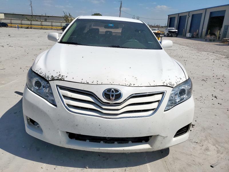 4T4BF3EK3BR173317 - 2011 TOYOTA CAMRY BASE Weiß Foto 5