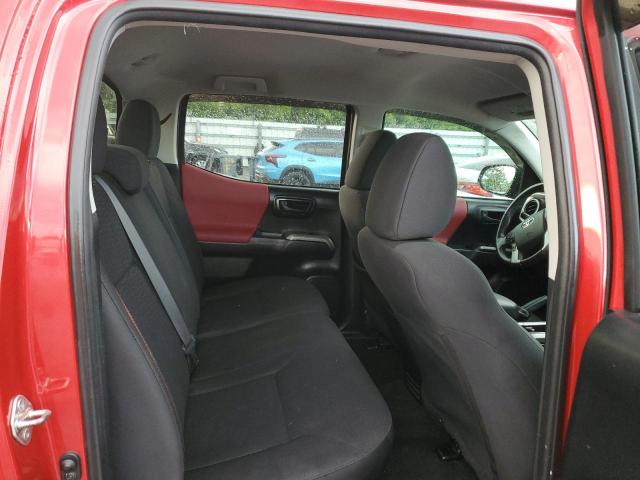5TFAZ5CN0JX056284 - 2018 TOYOTA TACOMA DOUBLE CAB Червоний фото 10