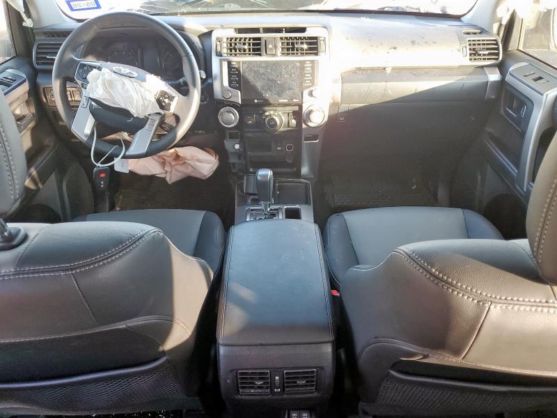 JTEFU5JR7N5271068 - 2022 TOYOTA 4RUNNER SR5 WHITE photo 8