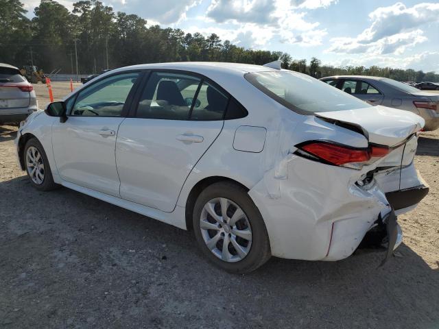 5YFEPMAE4MP181280 - 2021 TOYOTA COROLLA LE WHITE photo 2