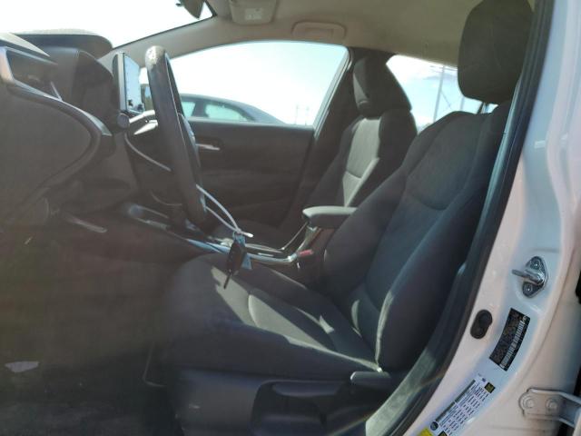 5YFEPMAE4MP181280 - 2021 TOYOTA COROLLA LE WHITE photo 7