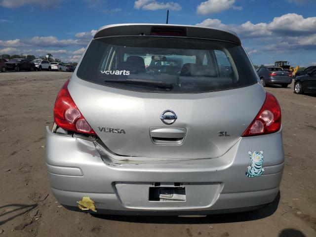 3N1BC13E28L379730 - 2008 NISSAN VERSA S SILVER photo 6