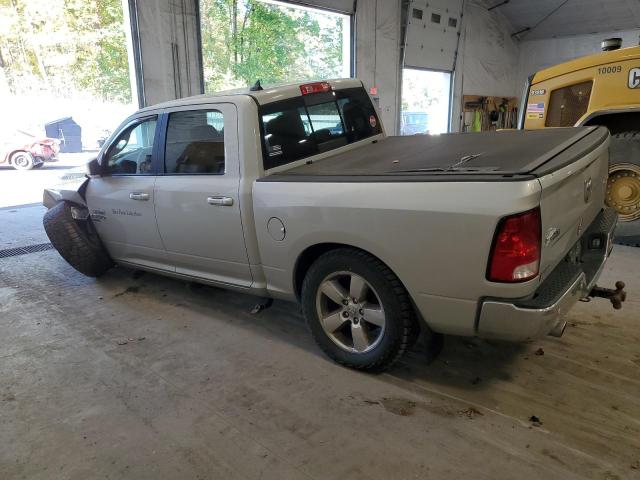 1C6RR7LT4KS598278 - 2019 RAM 1500 CLASSIC SLT Srebrny zdjęcie 2