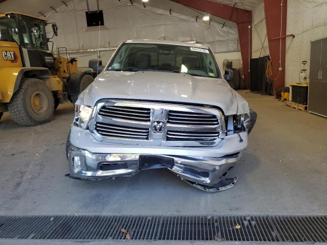 1C6RR7LT4KS598278 - 2019 RAM 1500 CLASSIC SLT Srebrny zdjęcie 5