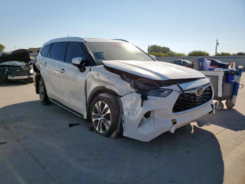 5TDGZRAH8LS513124 - 2020 TOYOTA HIGHLANDER XLE Weiß Foto 4