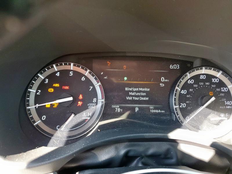 5TDGZRAH8LS513124 - 2020 TOYOTA HIGHLANDER XLE Weiß Foto 9