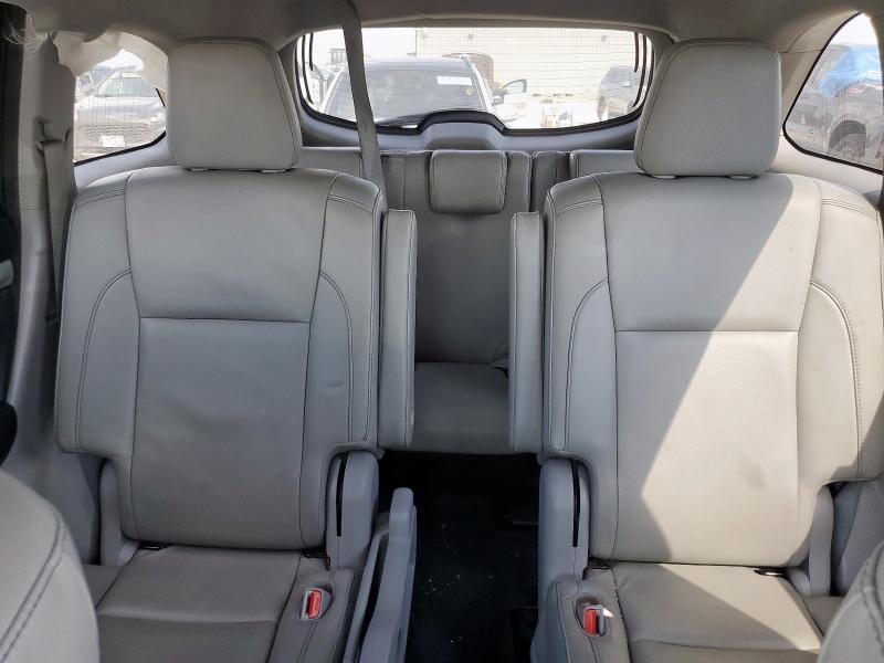 5TDKZRFH8JS544762 - 2018 TOYOTA HIGHLANDER SE WHITE photo 10