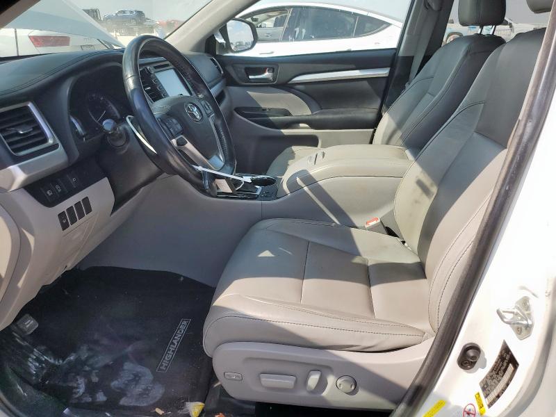 5TDKZRFH8JS544762 - 2018 TOYOTA HIGHLANDER SE WHITE photo 7