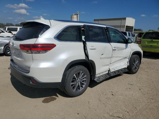 5TDJZRFH7KS733027 - 2019 TOYOTA HIGHLANDER SE أبيض صورة 3