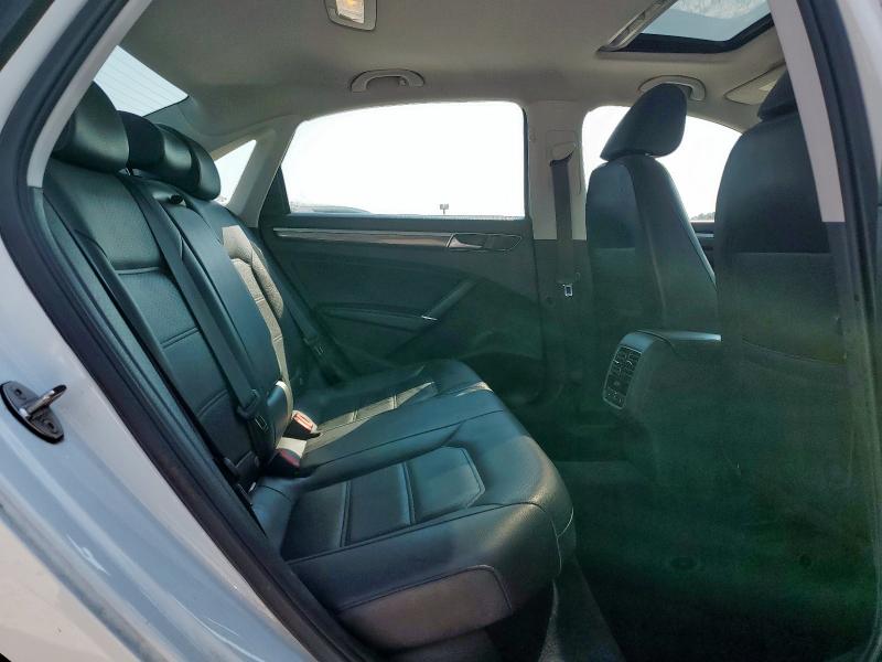 1VWBT7A39GC005513 - 2016 VOLKSWAGEN PASSAT SE 白色 照片 10