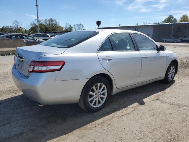 4T1BF3EK4BU212586 - 2011 TOYOTA CAMRY BASE Күміс фото 3