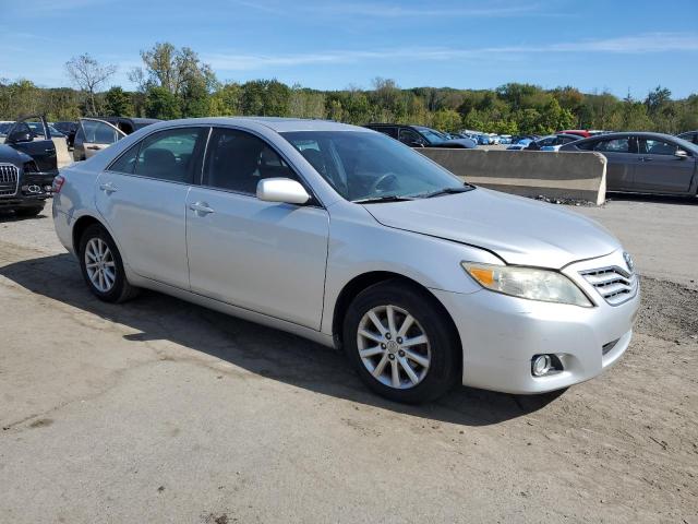 4T1BF3EK4BU212586 - 2011 TOYOTA CAMRY BASE Күміс фото 4