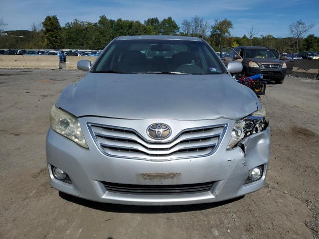 4T1BF3EK4BU212586 - 2011 TOYOTA CAMRY BASE Күміс фото 5
