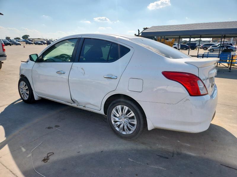 3N1CN7AP1JL884007 - 2018 NISSAN VERSA S Ağ foto 2