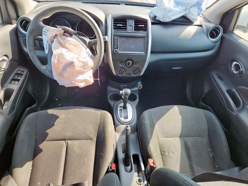 3N1CN7AP1JL884007 - 2018 NISSAN VERSA S Ağ foto 8