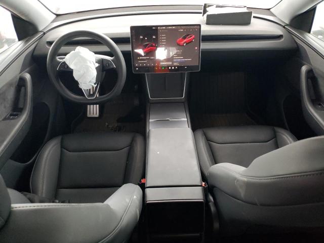 7SAYGDEE4TF339931 - 2026 TESLA MODEL Y Czerwony zdjęcie 8