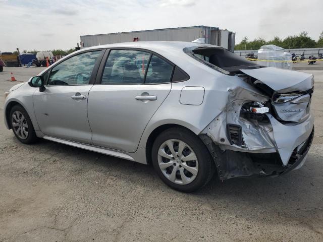 5YFEPRAE0LP106359 - 2020 TOYOTA COROLLA LE ვერცხლისფერი ფოტო 2