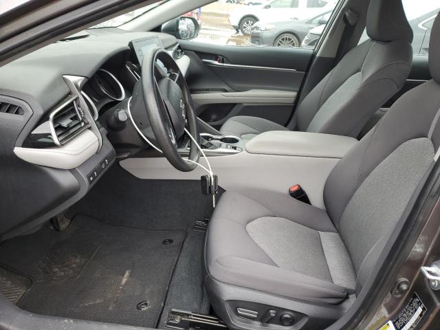 4T1C11BK5NU062231 - 2022 TOYOTA CAMRY LE GRAY photo 7