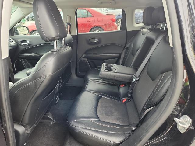 3C4NJDBBXJT191181 - 2018 JEEP COMPASS LATITUDE Սև լուսանկար 10