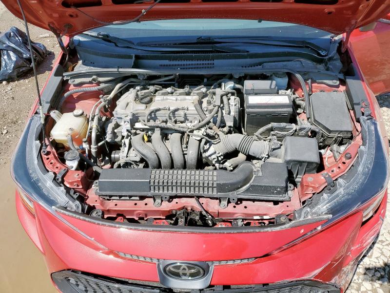 5YFEPMAE1MP256940 - 2021 TOYOTA COROLLA LE RED photo 11