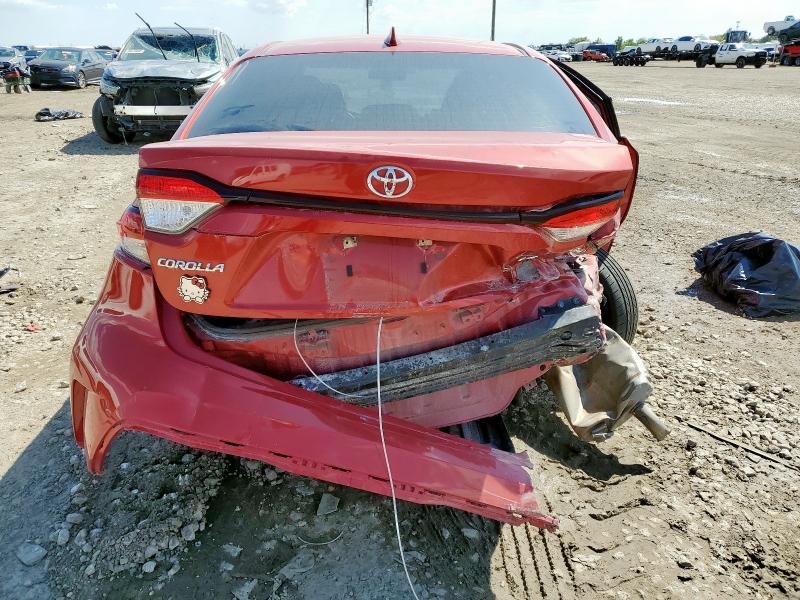 5YFEPMAE1MP256940 - 2021 TOYOTA COROLLA LE RED photo 6