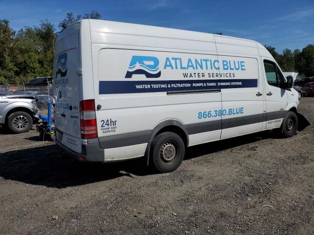 WD3PE8CC5D5749948 - 2013 MERCEDES-BENZ SPRINTER 2500 Zweifarbig Foto 4