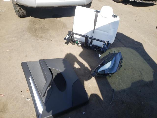 7SAYGDEE0RA219730 - 2024 TESLA MODEL Y 黑色 照片 12