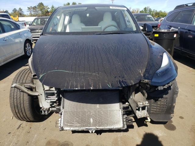 7SAYGDEE0RA219730 - 2024 TESLA MODEL Y 黑色 照片 5