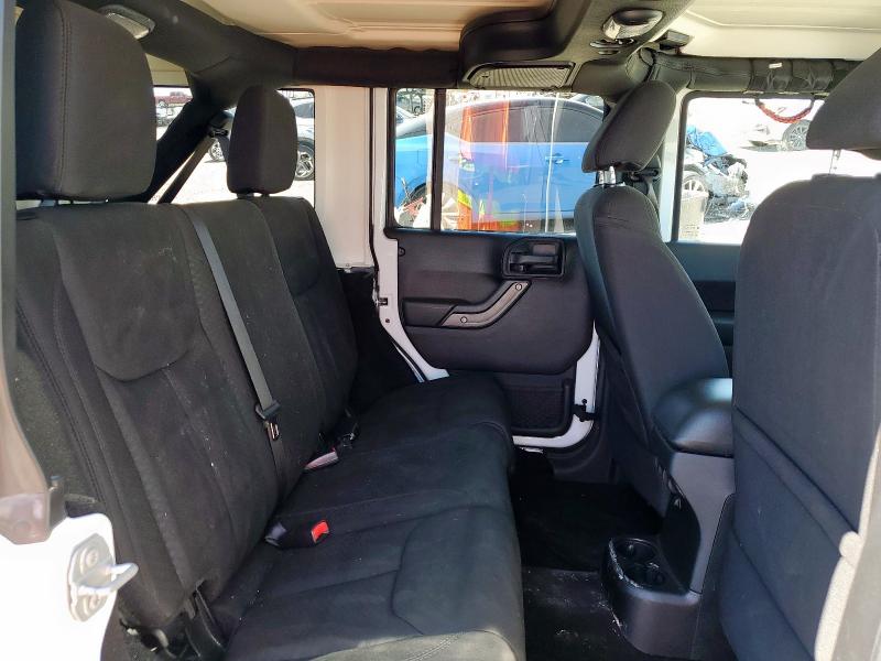 1C4BJWDG9HL530624 - 2017 JEEP WRANGLER UNLIMITED SPORT WHITE photo 10