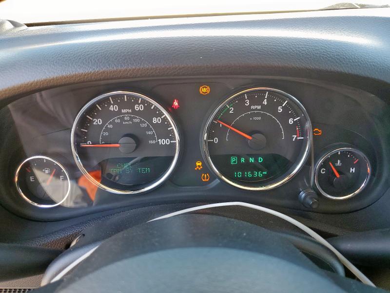 1C4BJWDG9HL530624 - 2017 JEEP WRANGLER UNLIMITED SPORT WHITE photo 9