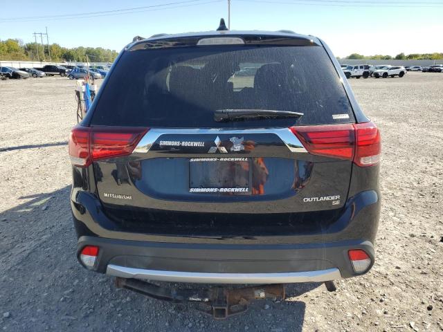 JA4AZ3A34JZ055966 - 2018 MITSUBISHI OUTLANDER SE შავი ფოტო 6