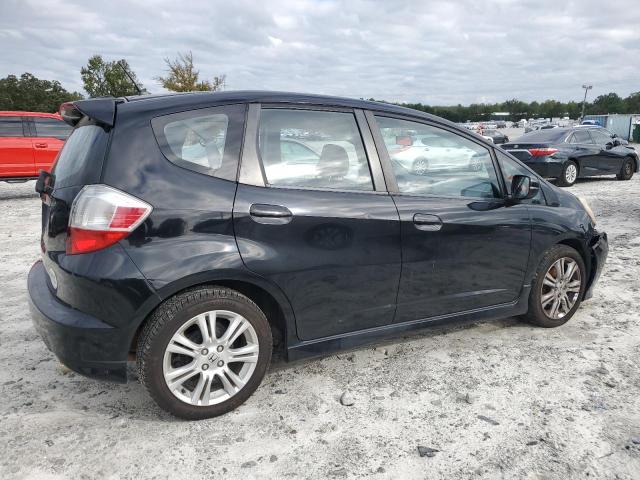 JHMGE8H48AC004303 - 2010 HONDA FIT SPORT BLACK photo 3