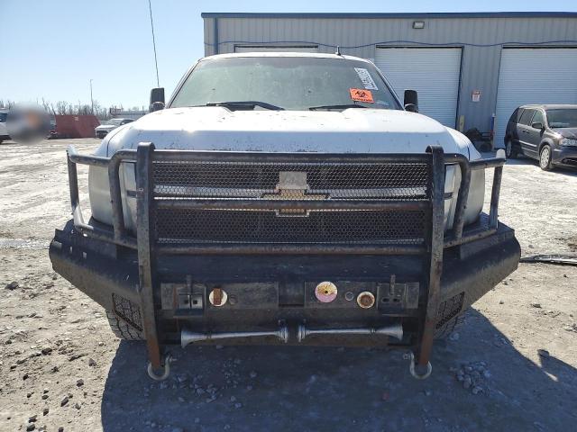 1GC2KVCG5BZ445972 - 2011 CHEVROLET SILVERADO K2500 HEAVY DUTY WHITE photo 5