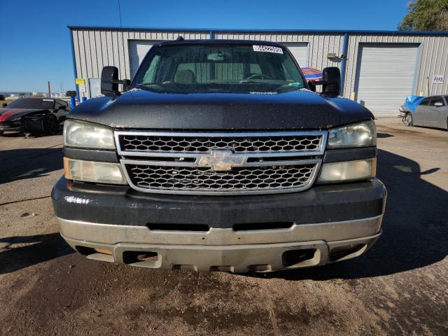 1GCHK23U75F855712 - 2005 CHEVROLET SILVERADO K2500 HEAVY DUTY GRAY photo 5