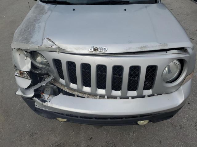 1C4NJPBA1CD617129 - 2012 JEEP PATRIOT SPORT 银色 照片 12