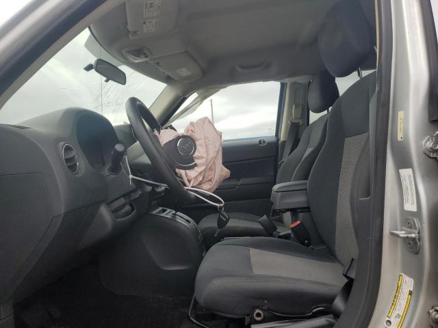 1C4NJPBA1CD617129 - 2012 JEEP PATRIOT SPORT 银色 照片 7