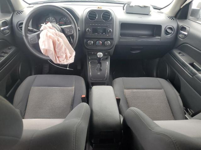 1C4NJPBA1CD617129 - 2012 JEEP PATRIOT SPORT 银色 照片 8