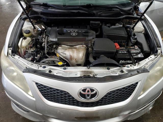4T1BF3EK7AU526926 - 2010 TOYOTA CAMRY BASE SILVER photo 11