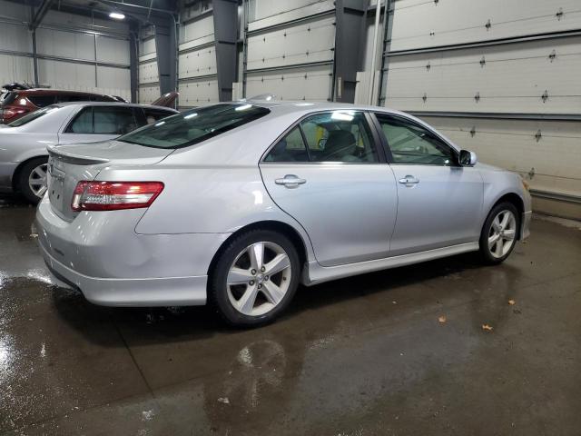 4T1BF3EK7AU526926 - 2010 TOYOTA CAMRY BASE SILVER photo 3