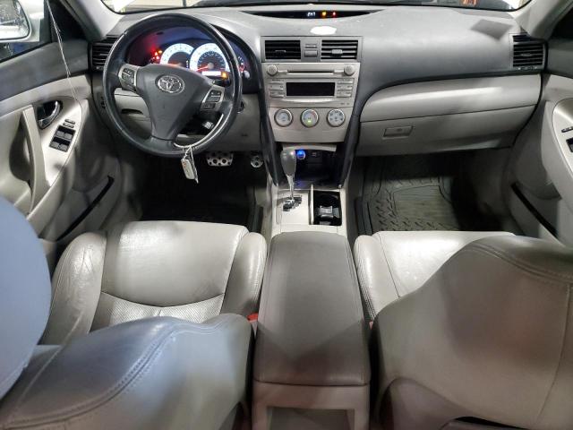 4T1BF3EK7AU526926 - 2010 TOYOTA CAMRY BASE SILVER photo 8