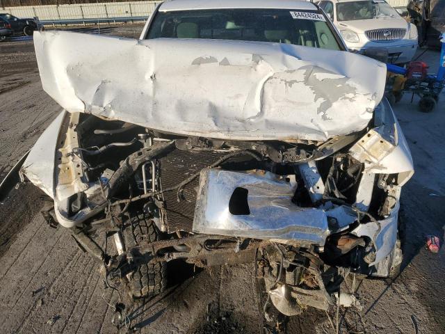 1C6RR7LT6FS736974 - 2015 RAM 1500 SLT WHITE photo 11