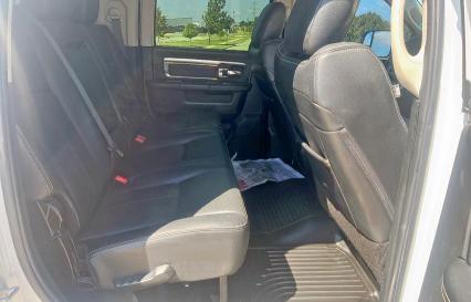 3C6UR5NL8JG327578 - 2018 RAM 2500 LARAMIE 白色 照片 6