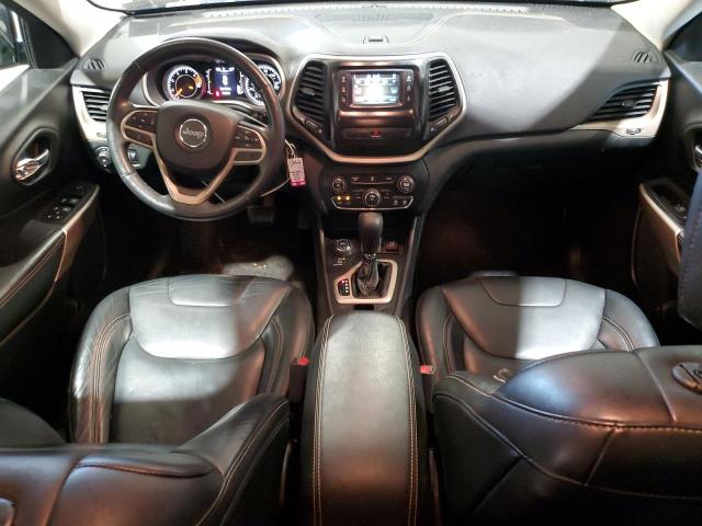 1C4PJMCB2HW576116 - 2017 JEEP CHEROKEE LATITUDE SILVER photo 8