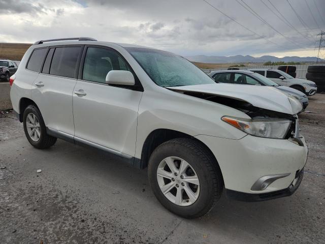 5TDBK3EH4DS267552 - 2013 TOYOTA HIGHLANDER BASE Белый фото 4