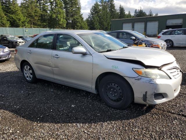 4T1BF3EK1BU619491 - 2011 TOYOTA CAMRY BASE SILVER photo 4