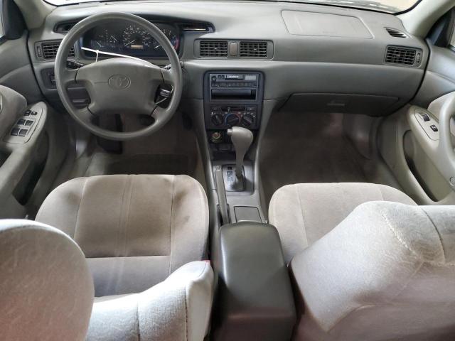 4T1BG22K9VU116419 - 1997 TOYOTA CAMRY CE SILVER photo 8