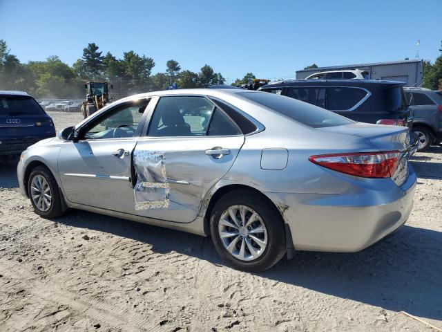 4T4BF1FK1GR521402 - 2016 TOYOTA CAMRY LE SILVER photo 2