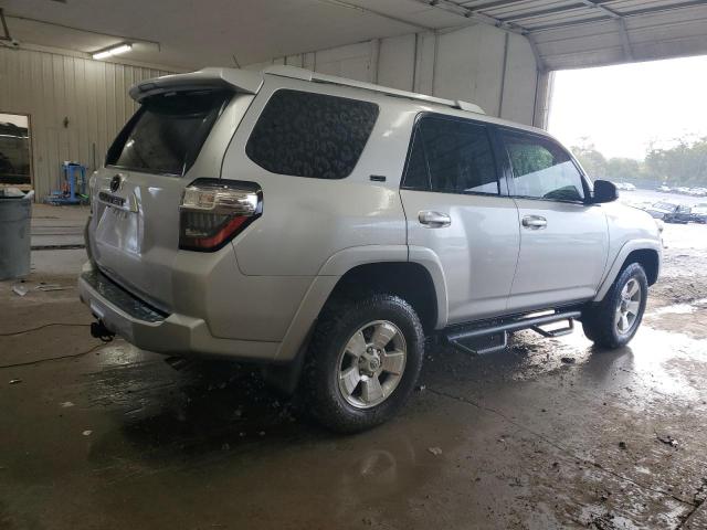 JTEBU5JR3G5391970 - 2016 TOYOTA 4RUNNER SR5/SR5 PREMIUM Gümüş foto 3
