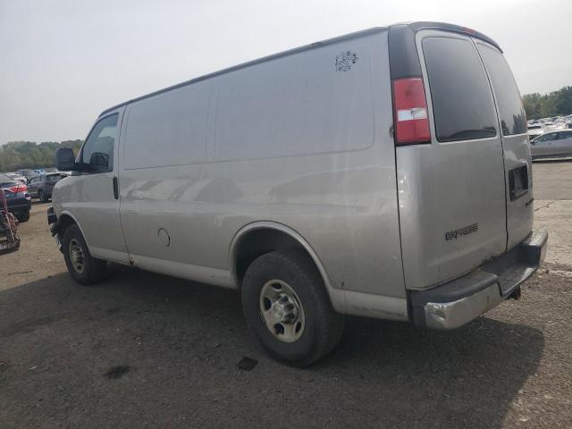 1GCGG25C581163225 - 2008 CHEVROLET EXPRESS G2 Srebrny zdjęcie 2