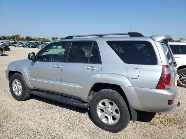 JTEBU14R440039428 - 2004 TOYOTA 4RUNNER SR5 SILVER photo 2